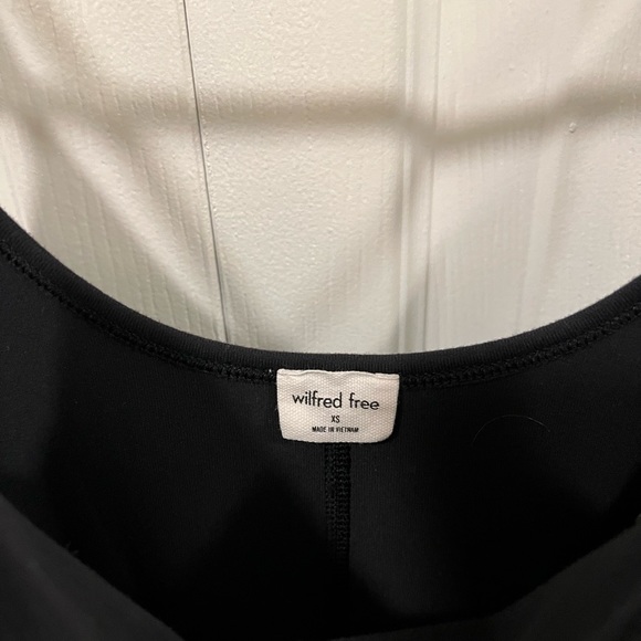 ARITZIA - Divinity 7” Romper - Picture 3 of 3